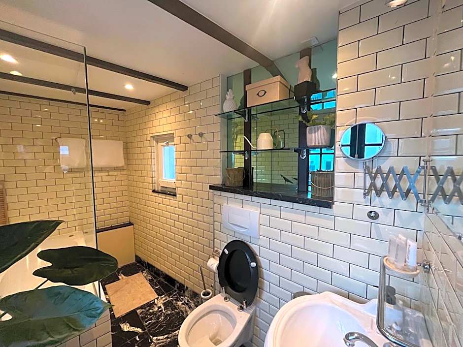 The Enlightened House Luxury Suites