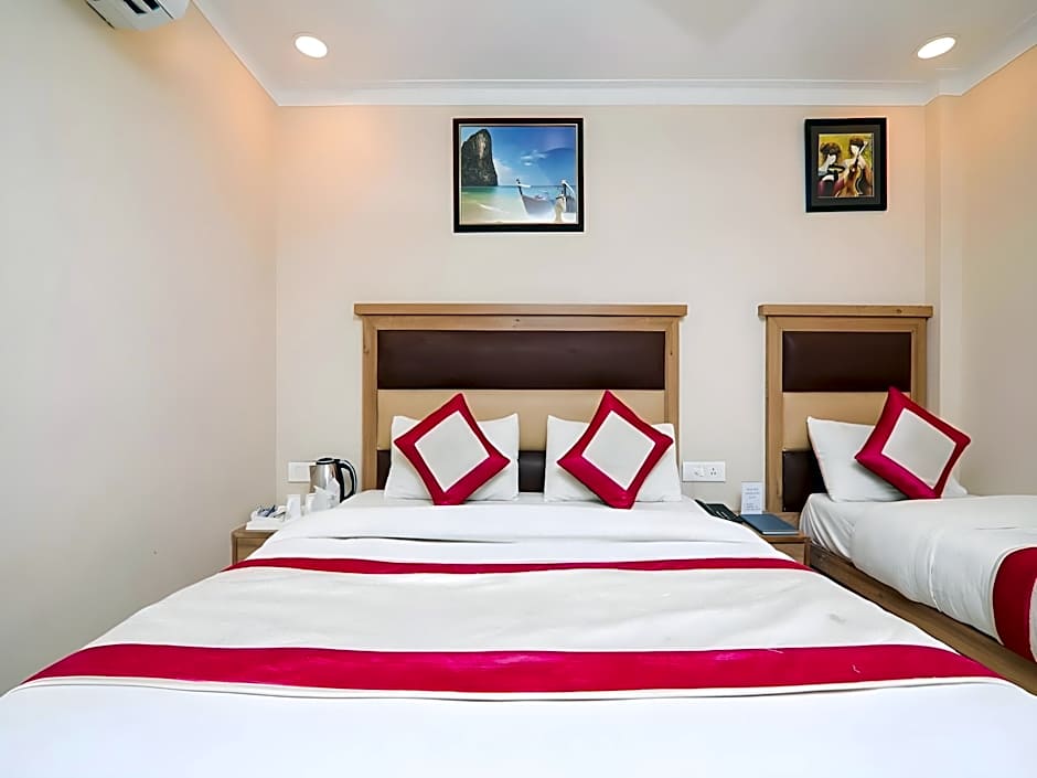 Hotel Amar International