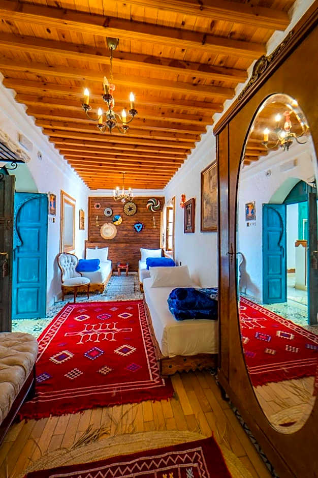 RIAD LA SANTA