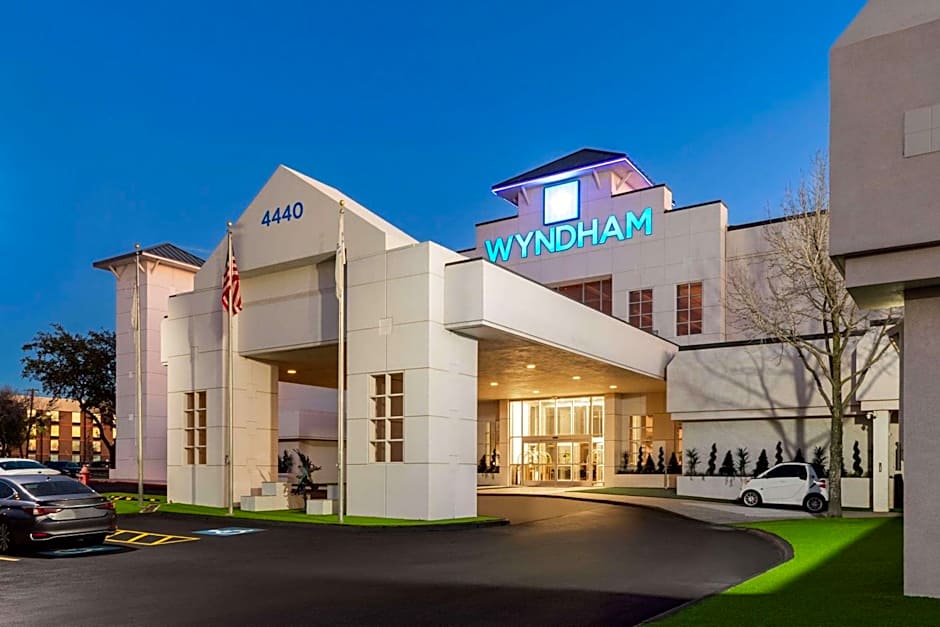 Wyndham DFW Airport