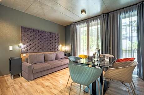 Deluxe Suite - Balcony