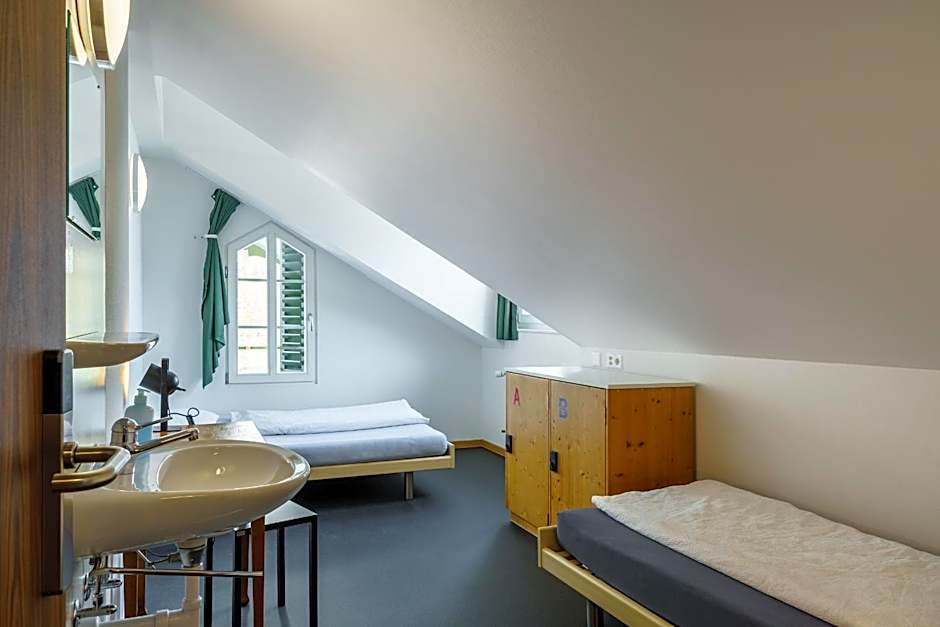 Backpackers Villa Sonnenhof - Hostel Interlaken