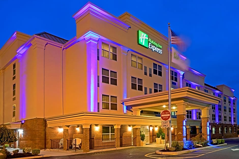 Holiday Inn Express Woodbridge