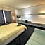 Capri Motel
