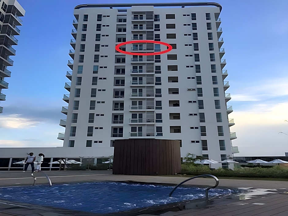 MACTAN NEWTOWN EXECUTIVE STUDIO