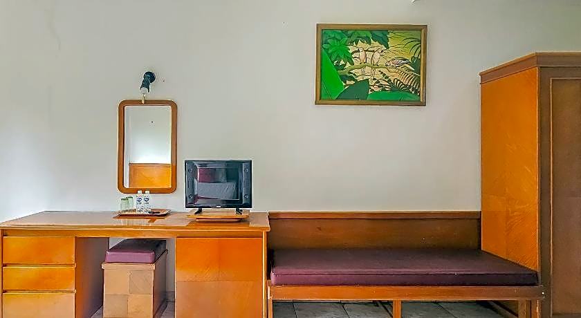 RedDoorz @ Hotel Kumala Pelabuhanratu