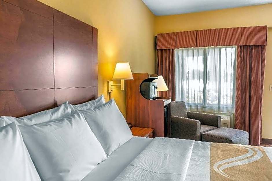 Quality Inn Calera I-65 exit 231