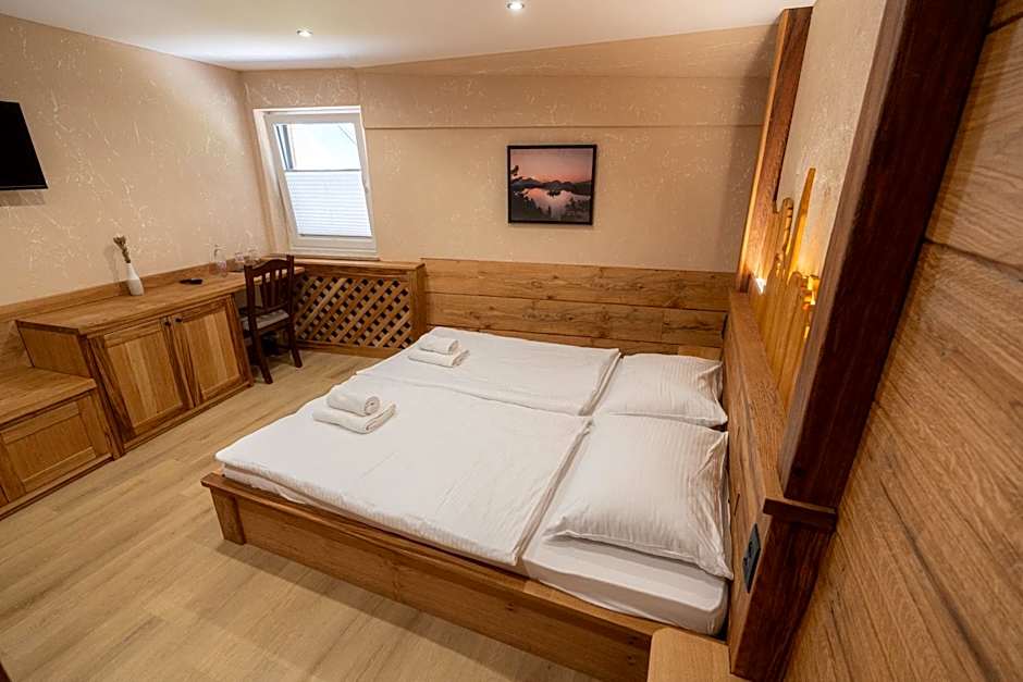 Bed & Breakfast LakeBled House