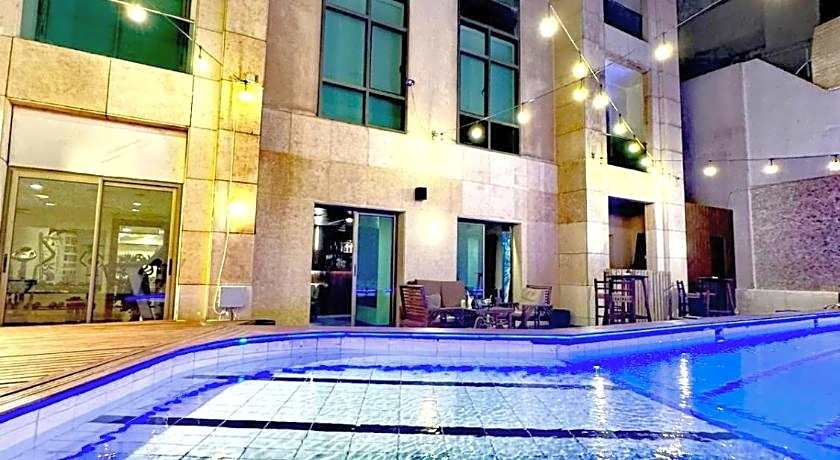 King Suites Hotel