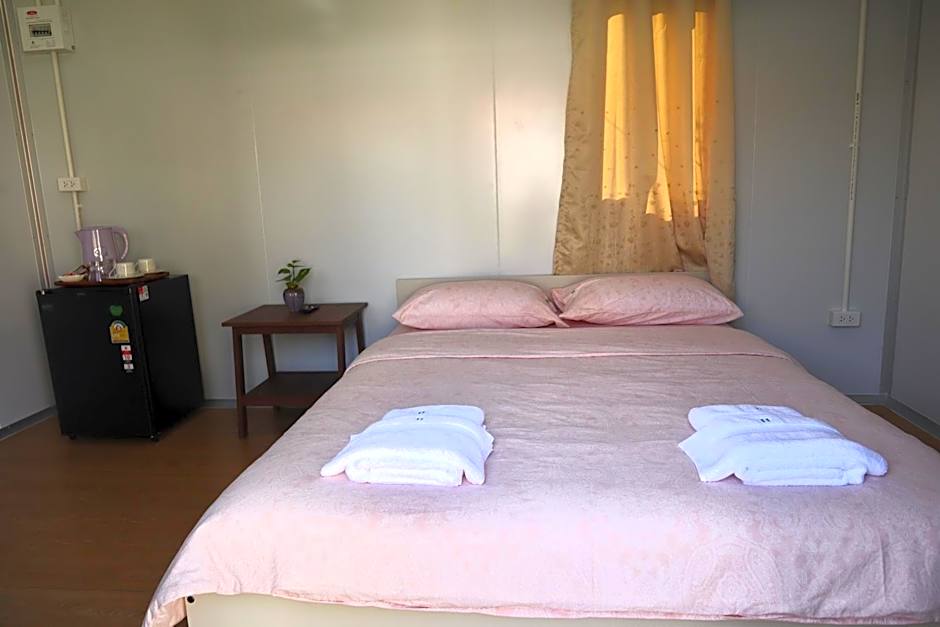 Homey Hut Ayutthaya