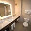 Holiday Inn Express Hotel & Suites Lexington-Downtown University