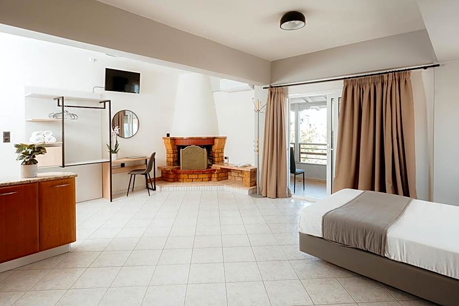 Aqua Beachfront Elegant Hotel