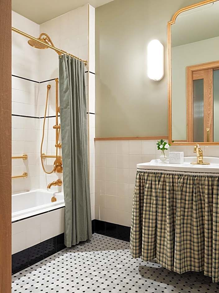 Palihouse Hyde Park Village
