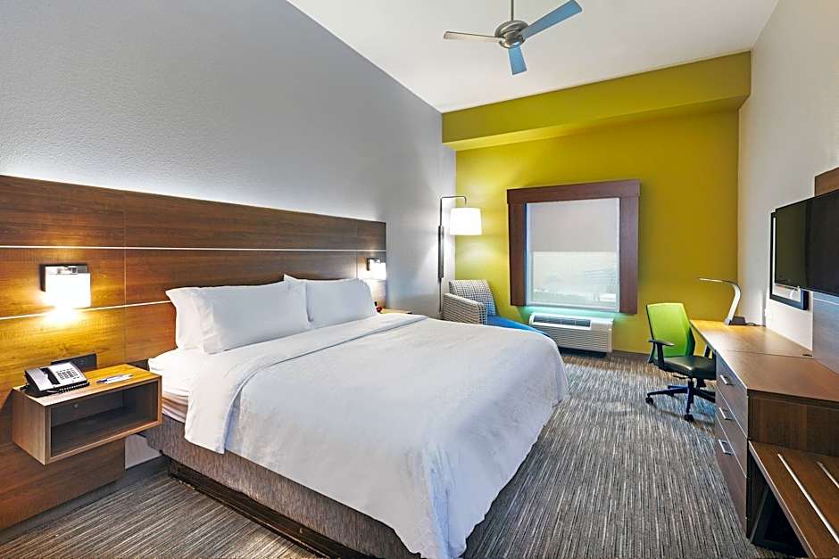 Holiday Inn Express Hotel & Suites Port Arthur By IHG