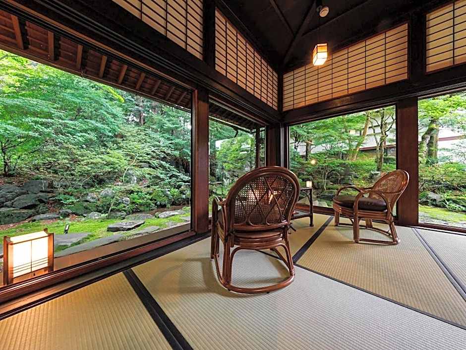 Suwa Grand Shrine Kameya Inn