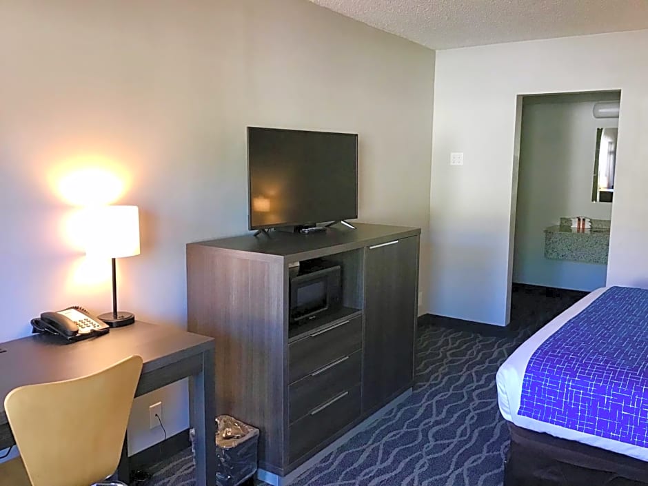 Travelodge Inn & Suites by Wyndham Missoula University Park