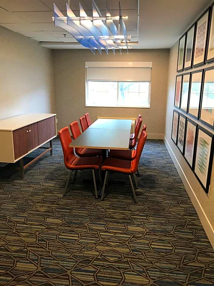 Holiday Inn Express Toledo West - Napoleon By IHG