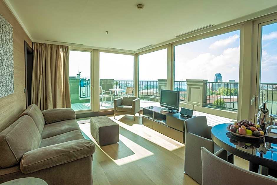 Bentley by Molton Hotels - Special Class