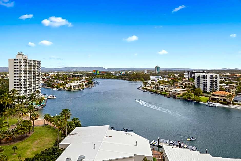 Tiki Hotel Apartments Surfers Paradise