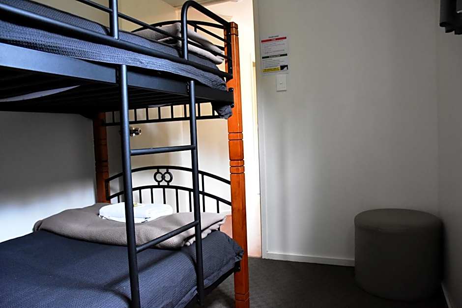 Tahune AirWalk Cabin and Lodge