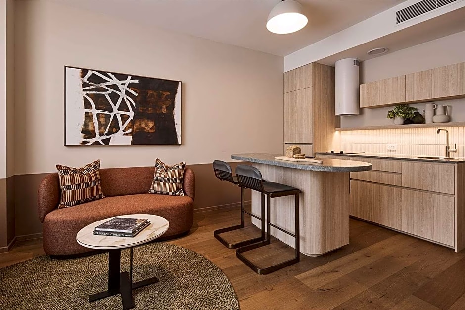 Foto 1 dari 5 — Executive Suite