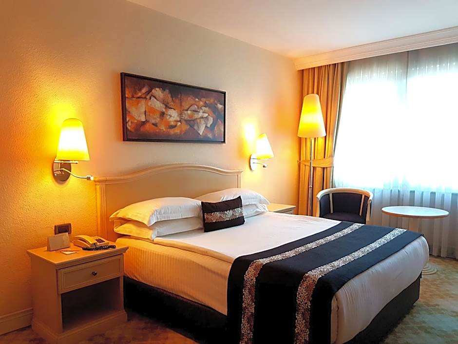 Jura Hotels Mavi Sürmeli Adana