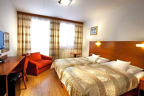 Twin Room - Disability Access