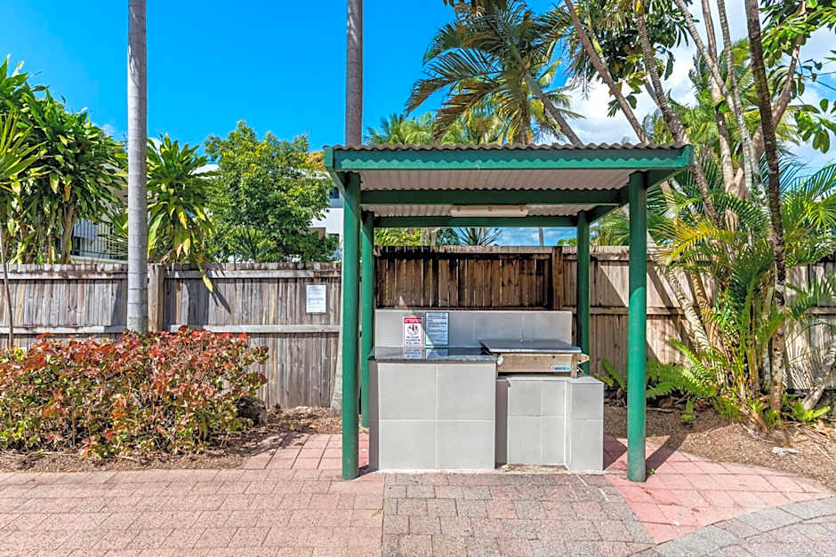 Tradewinds McLeod Holiday Apartments