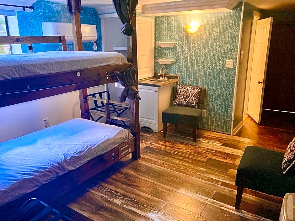 Madame Isabelle's House