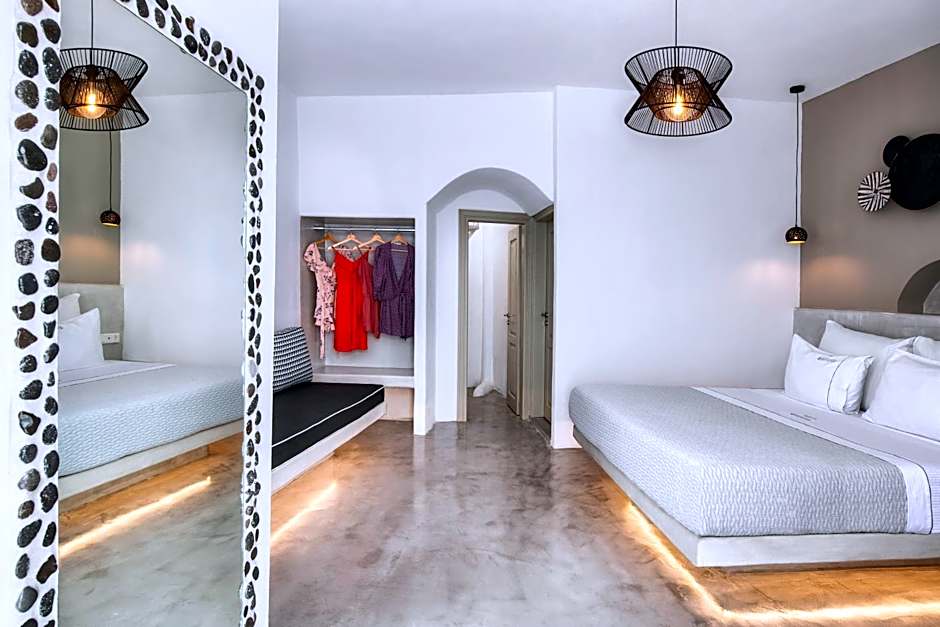 Kaleidoscope Oia Suites