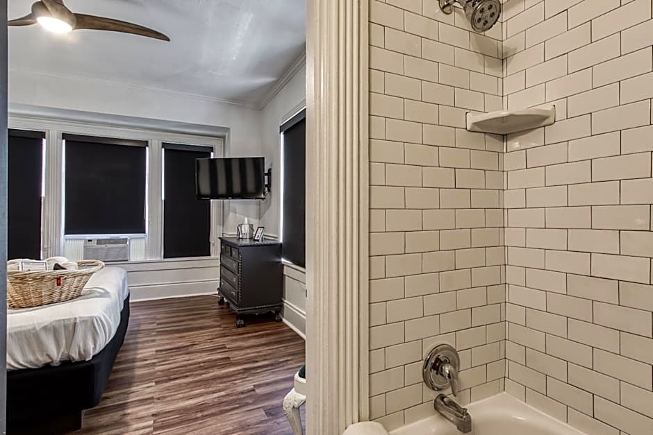 The Cordova Inn, a New Hotel Collection Property
