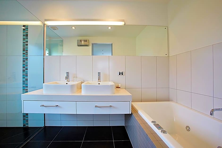 The Fairways Apartments