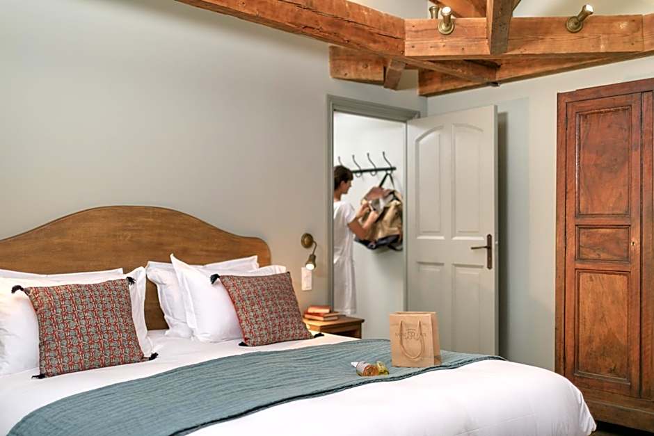 Château Saint Roux Le Luc-Le Cannet des Maures