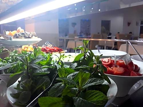 Golden Life Heights Deluxe Suite Hotel - Adult Only