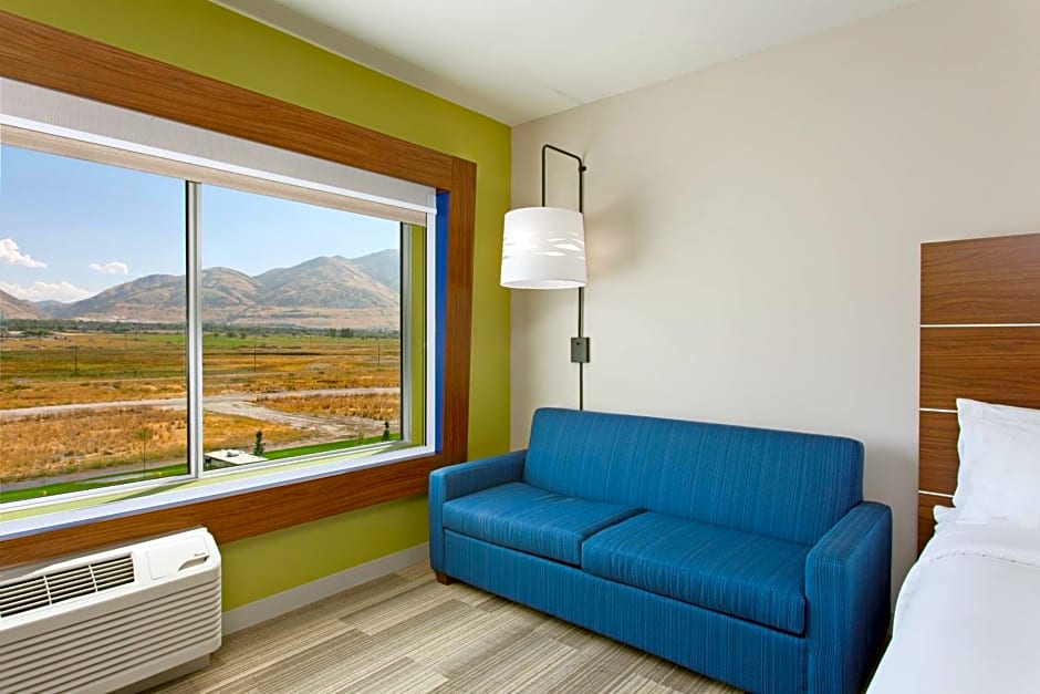 Holiday Inn Express & Suites Brigham City - North Utah