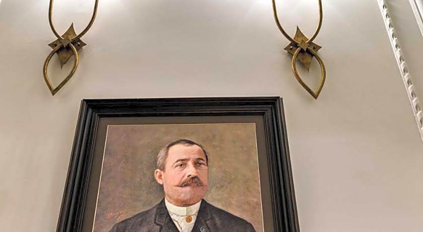 Petros Boutique Hotel