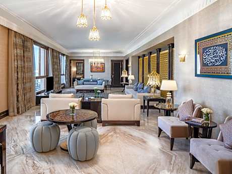 Royal Suite with Panoramic Haram View