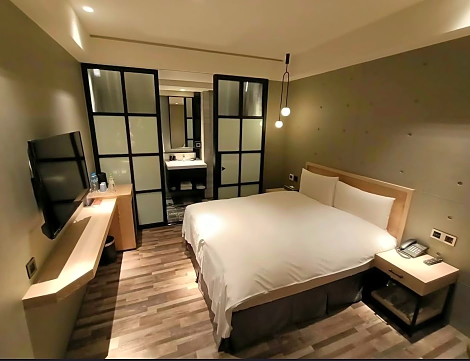 Micro Hotel
