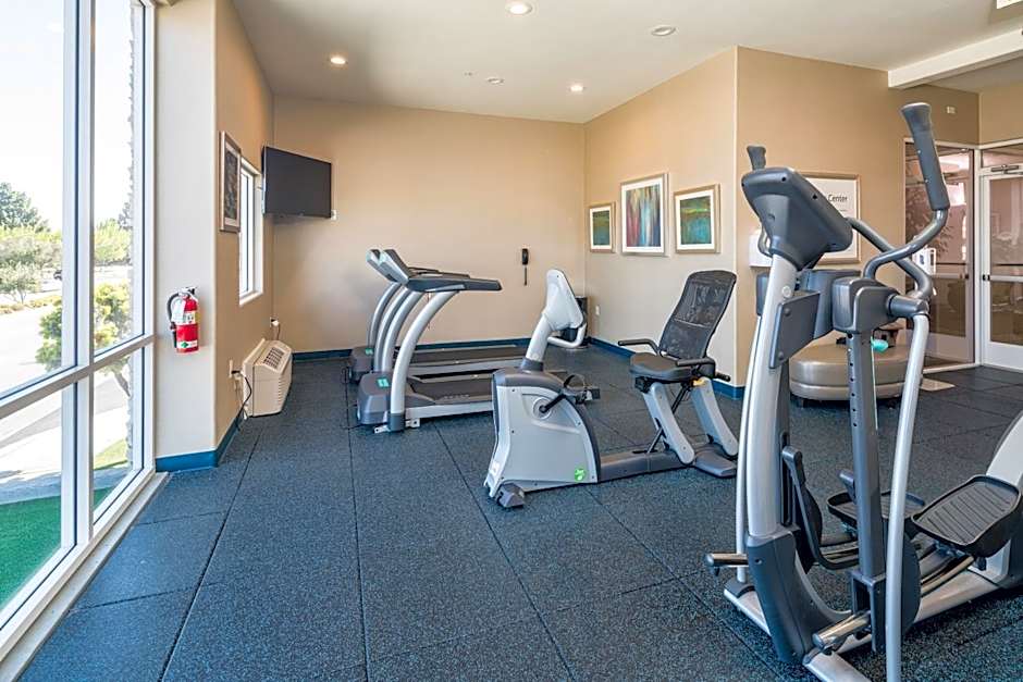 Holiday Inn Express Hotel & Suites Santa Clara By IHG