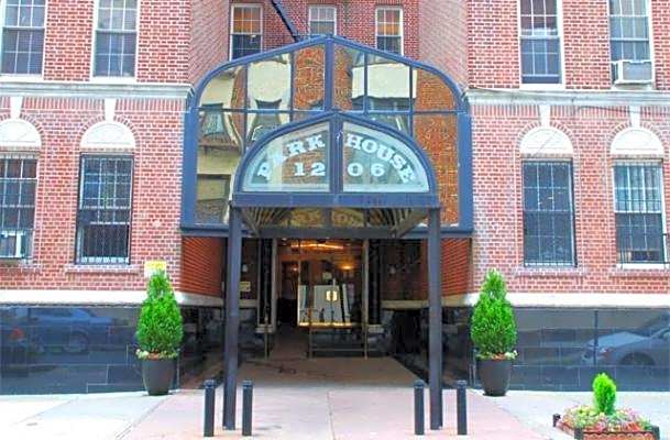 Park House Hotel Brooklyn