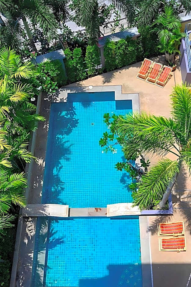 Quarter 09 Beach Hotel