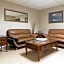 Super 8 by Wyndham St Charles