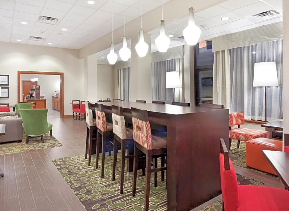Hampton Inn & Suites Parker