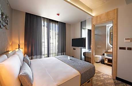 Superior Double Room (SMALL)
