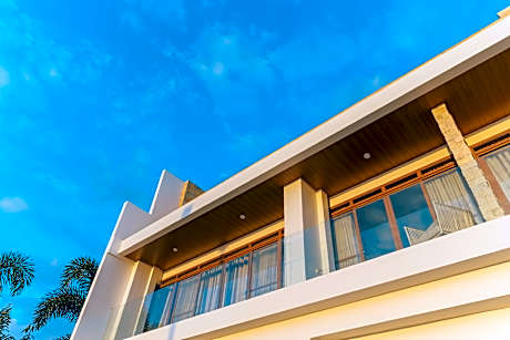 Palms La Union Beachfront Suites