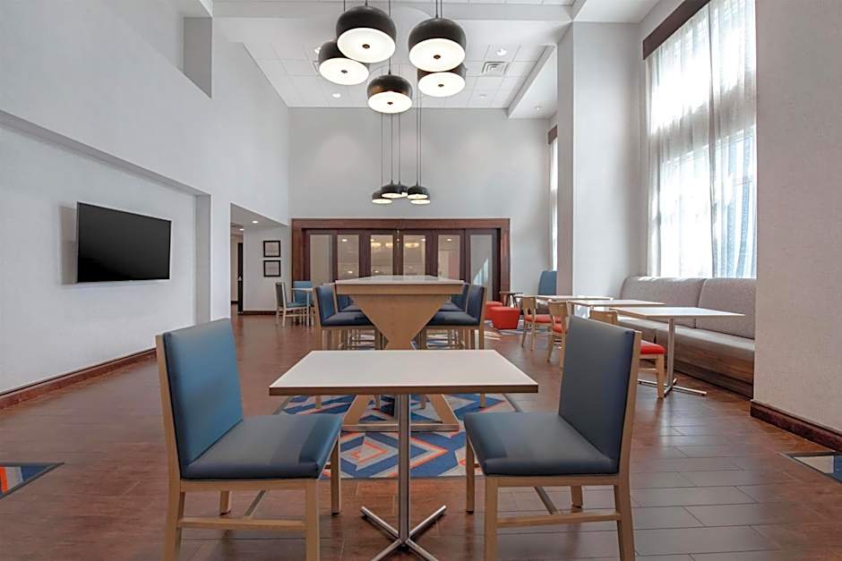 Hampton Inn By Hilton & Suites Harvey