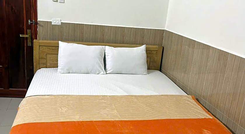 Khách sạn Thái Sơn