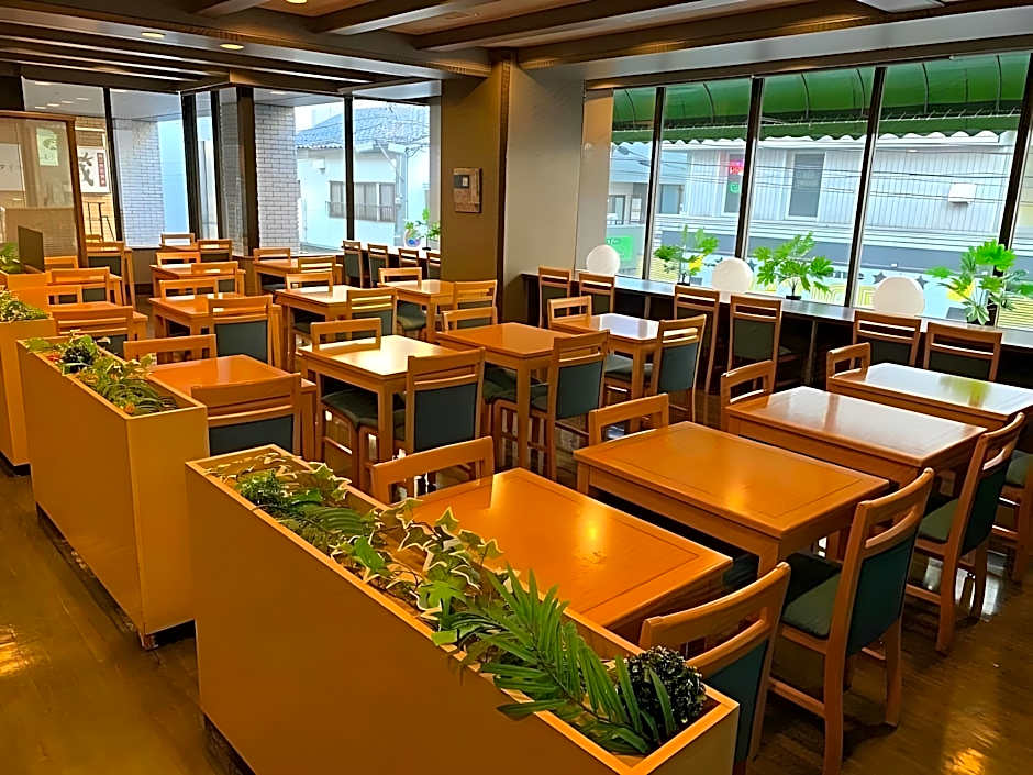 Hotel Route-Inn Toyama Ekimae