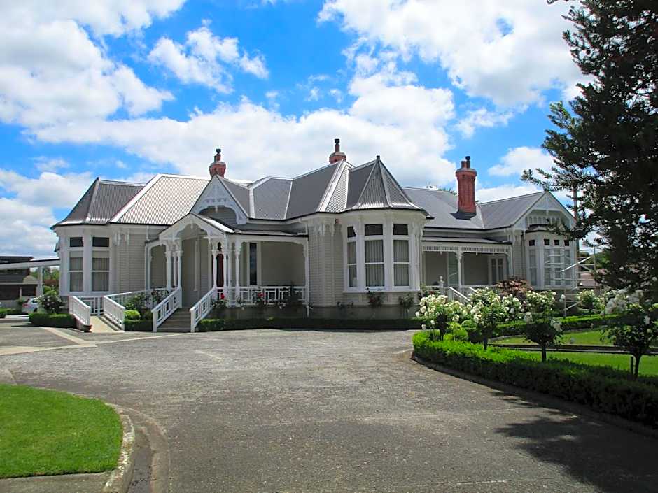 Valmai House & Motel Cambridge