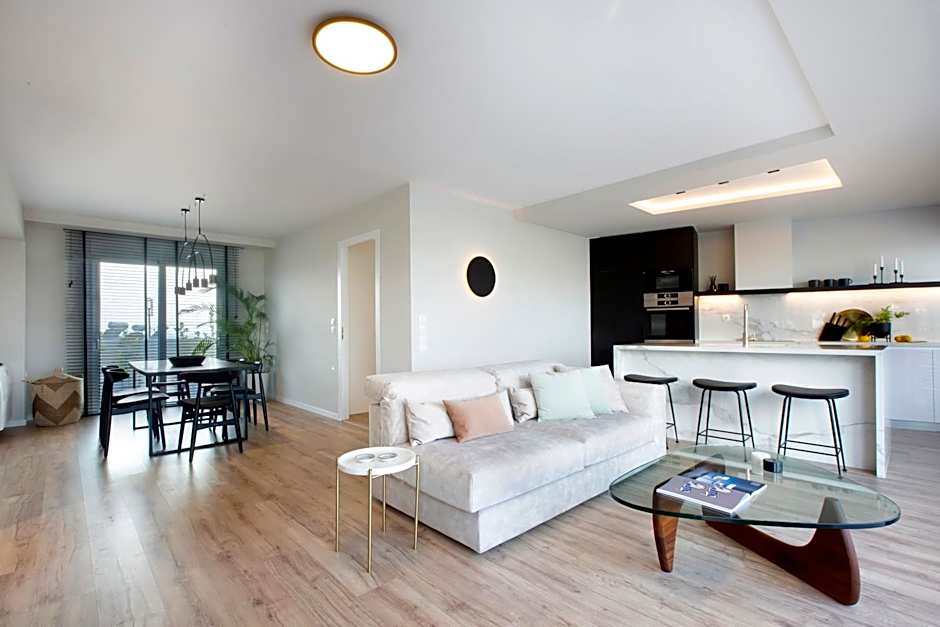 Supreme Luxury Suites by Athens Stay